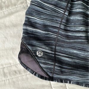 Lululemon Hottie Hot Short 2.5”